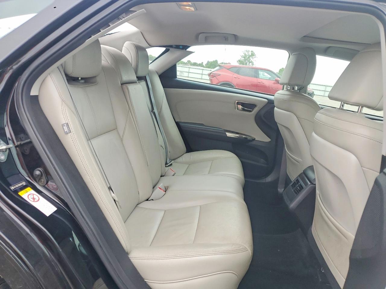 2017 TOYOTA AVALON