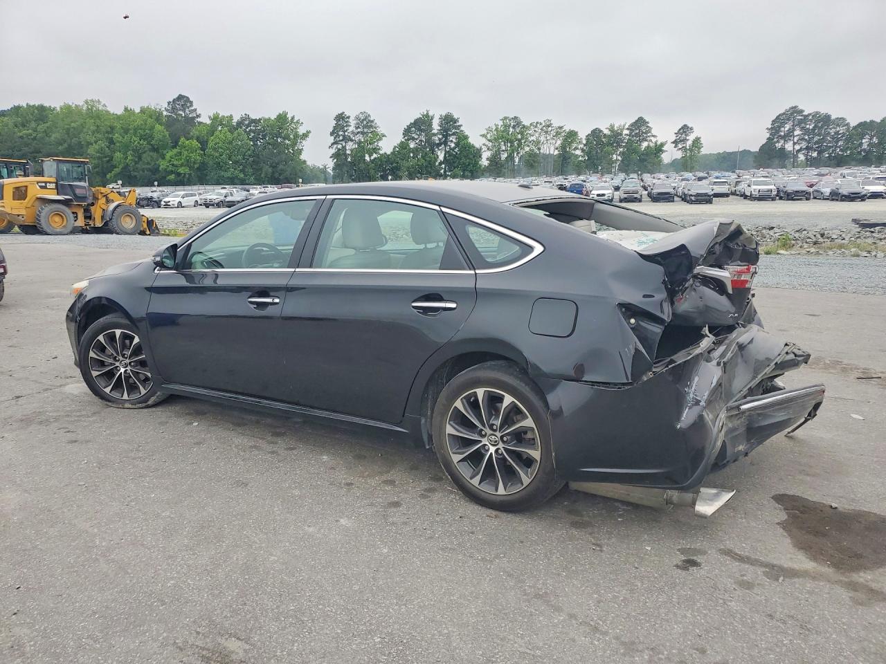 2017 TOYOTA AVALON
