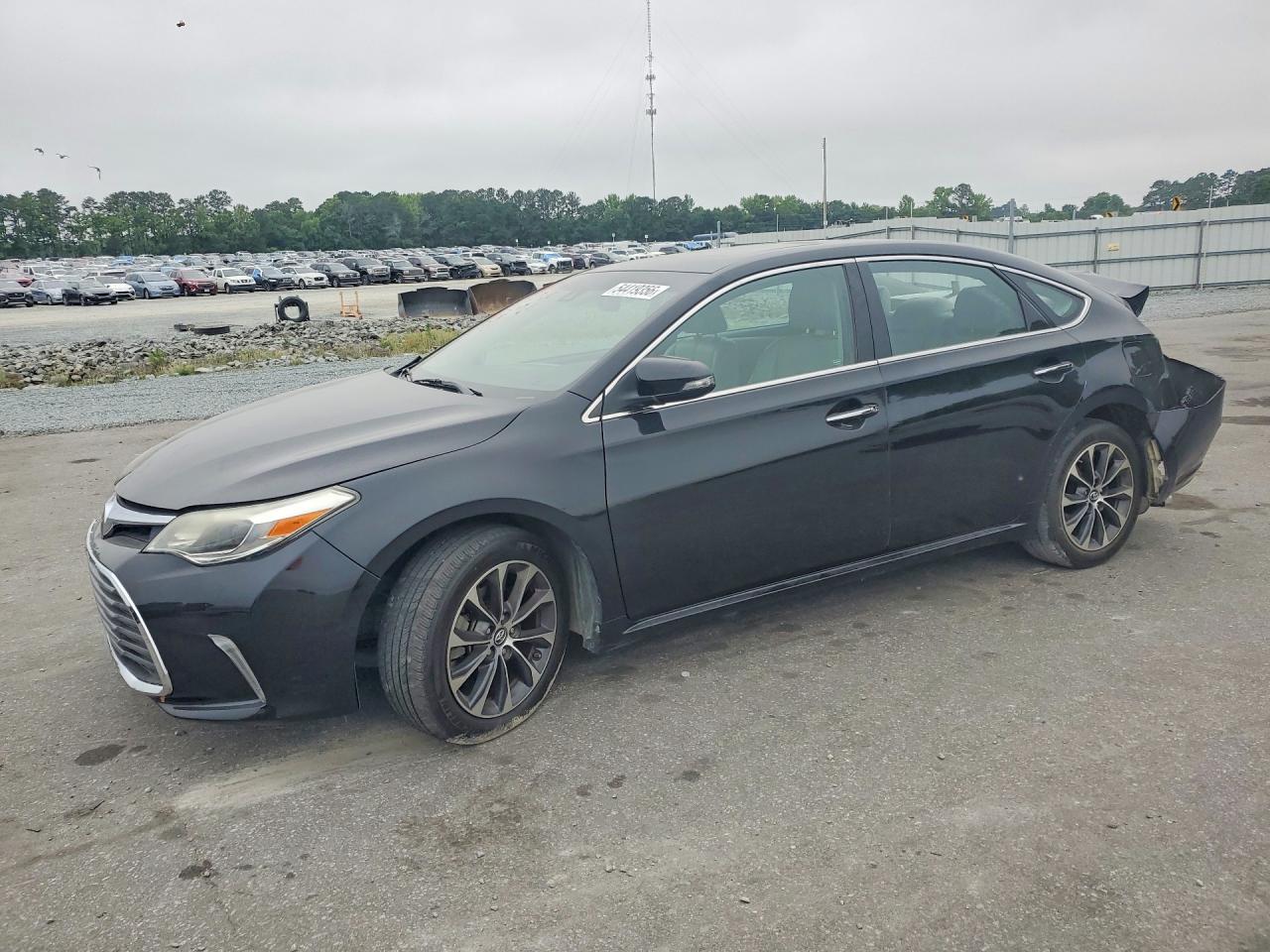 2017 TOYOTA AVALON