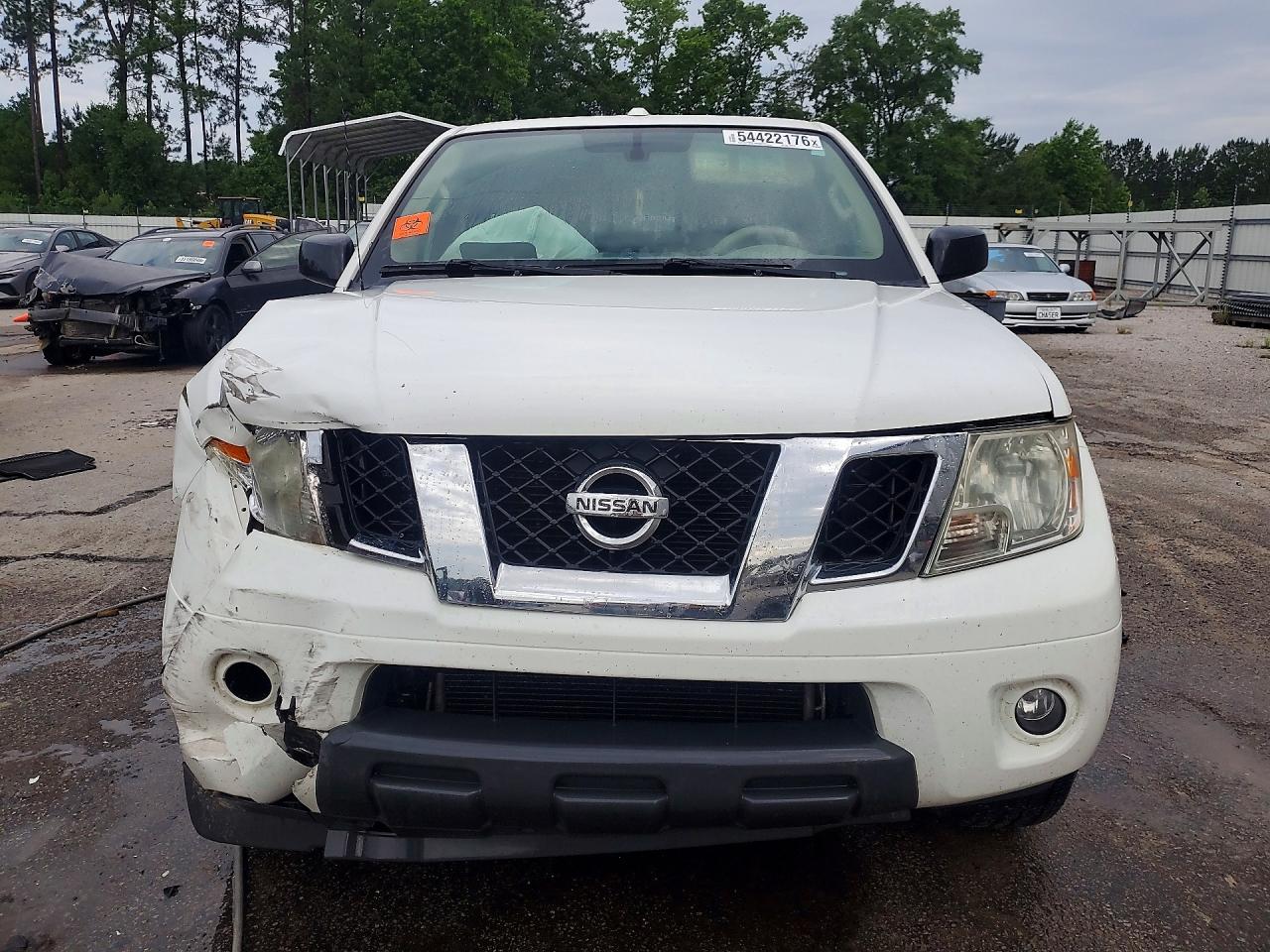 2015 NISSAN FRONTIER