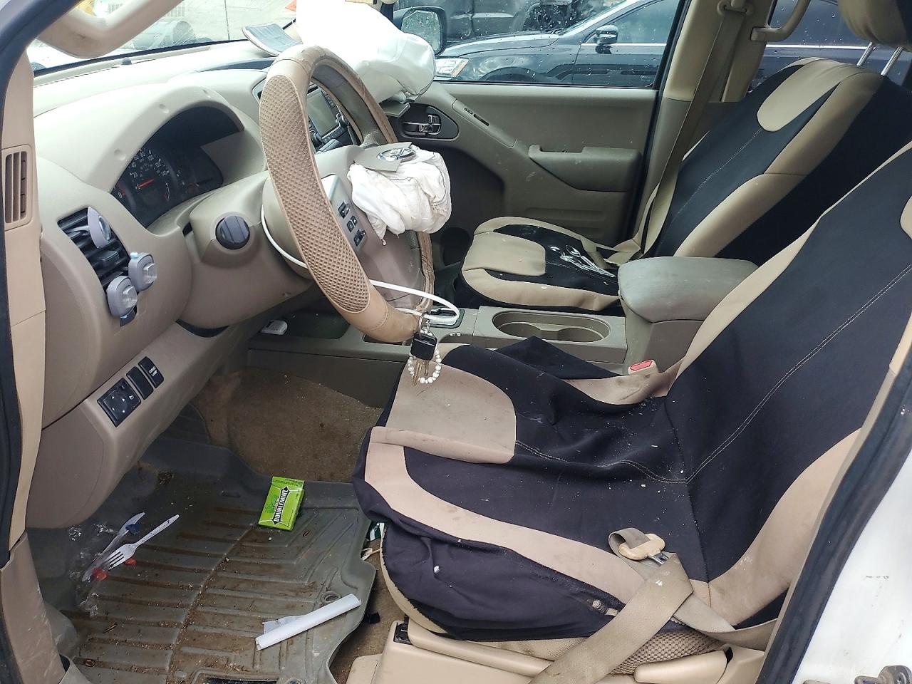 2015 NISSAN FRONTIER