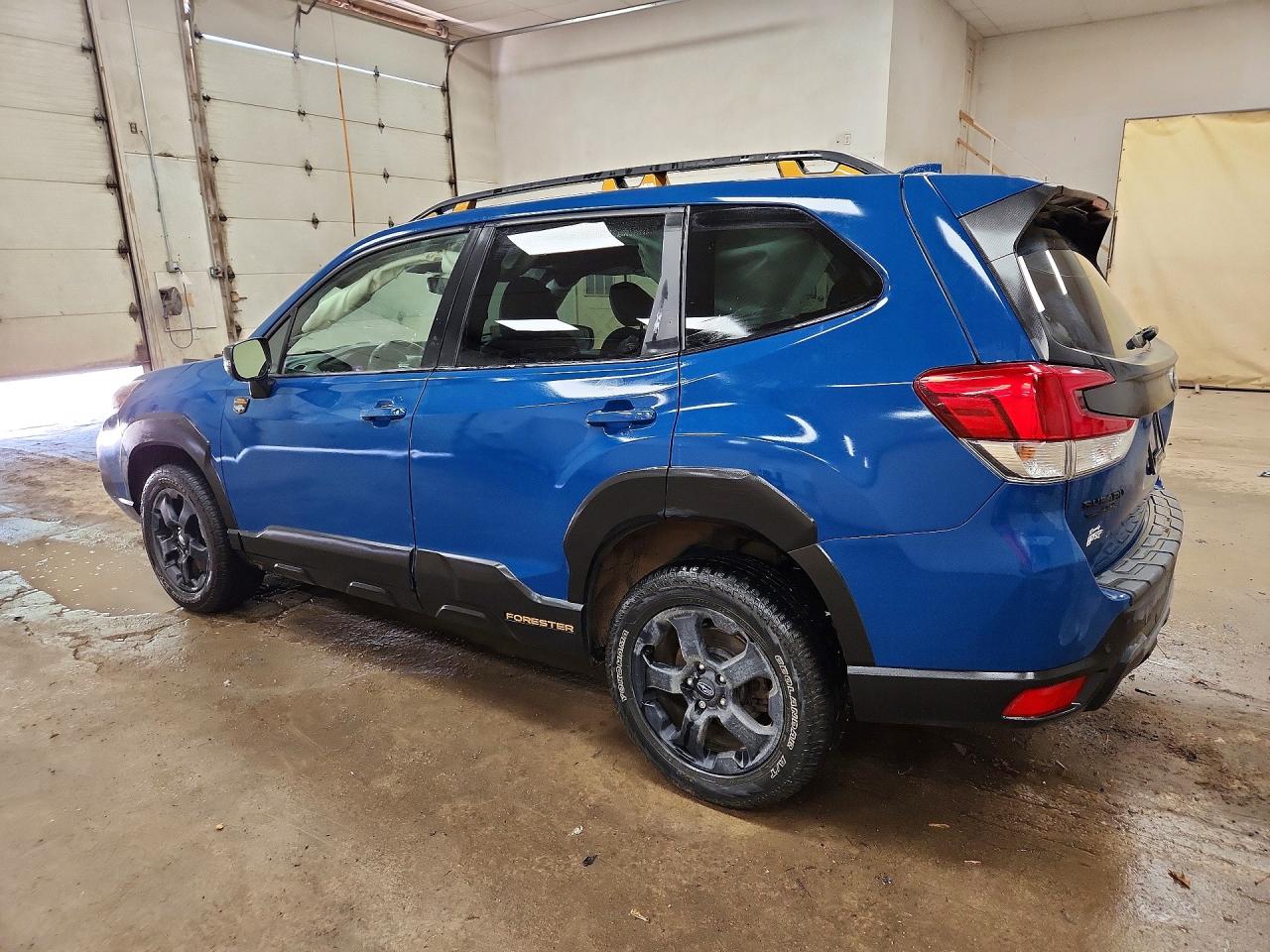 2022 SUBARU FORESTER