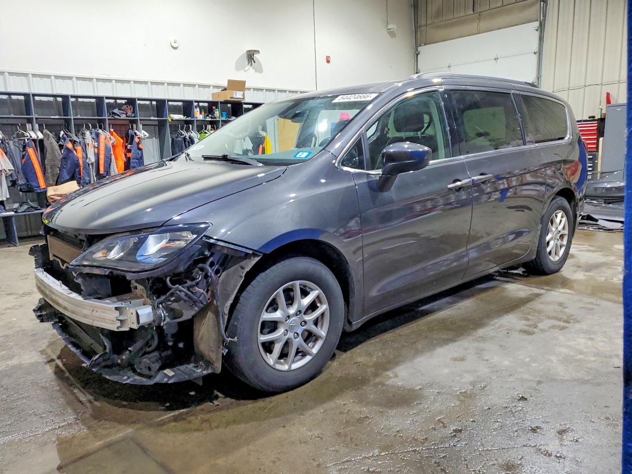 2020 CHRYSLER MINIVAN