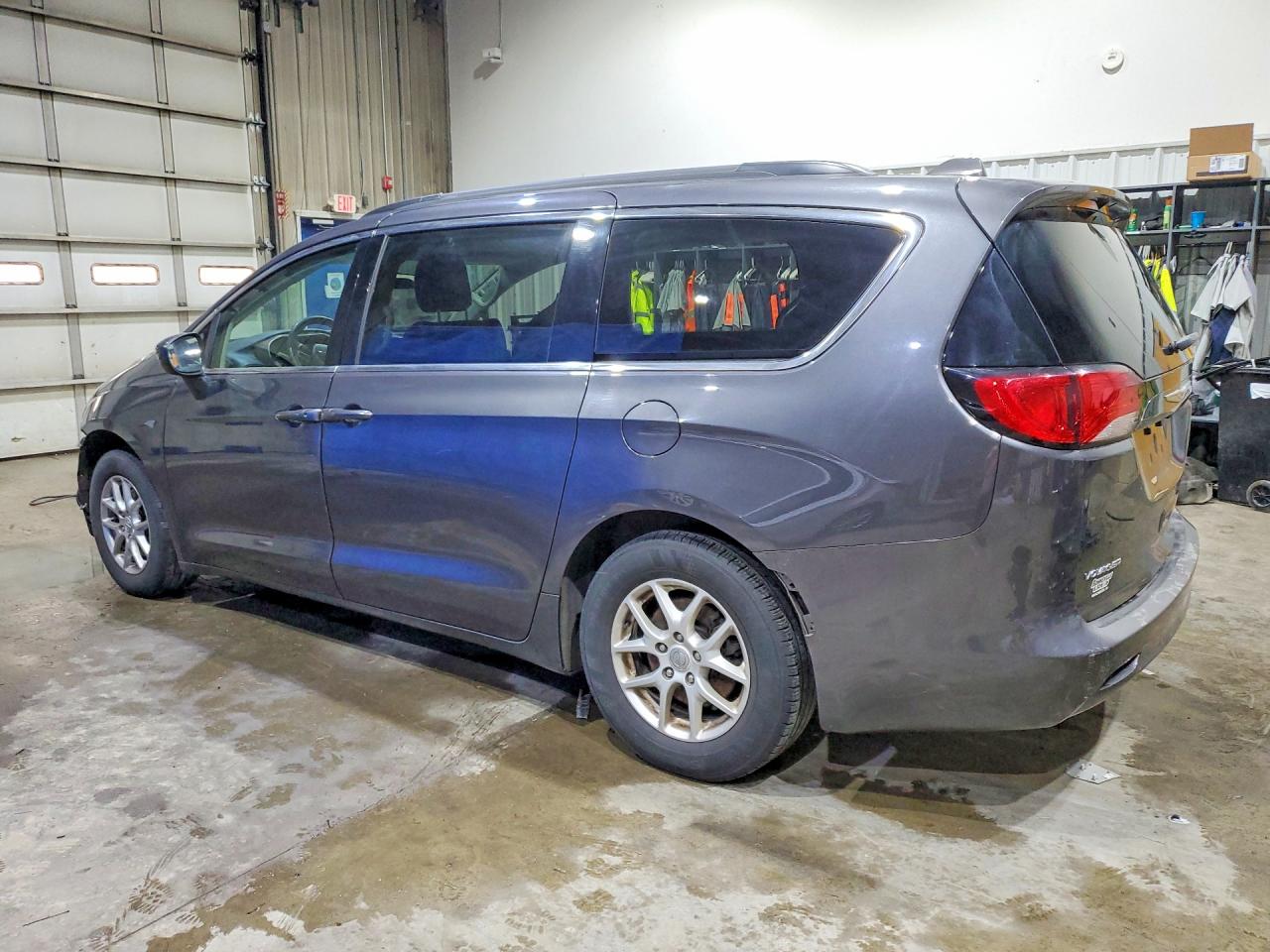 2020 CHRYSLER MINIVAN
