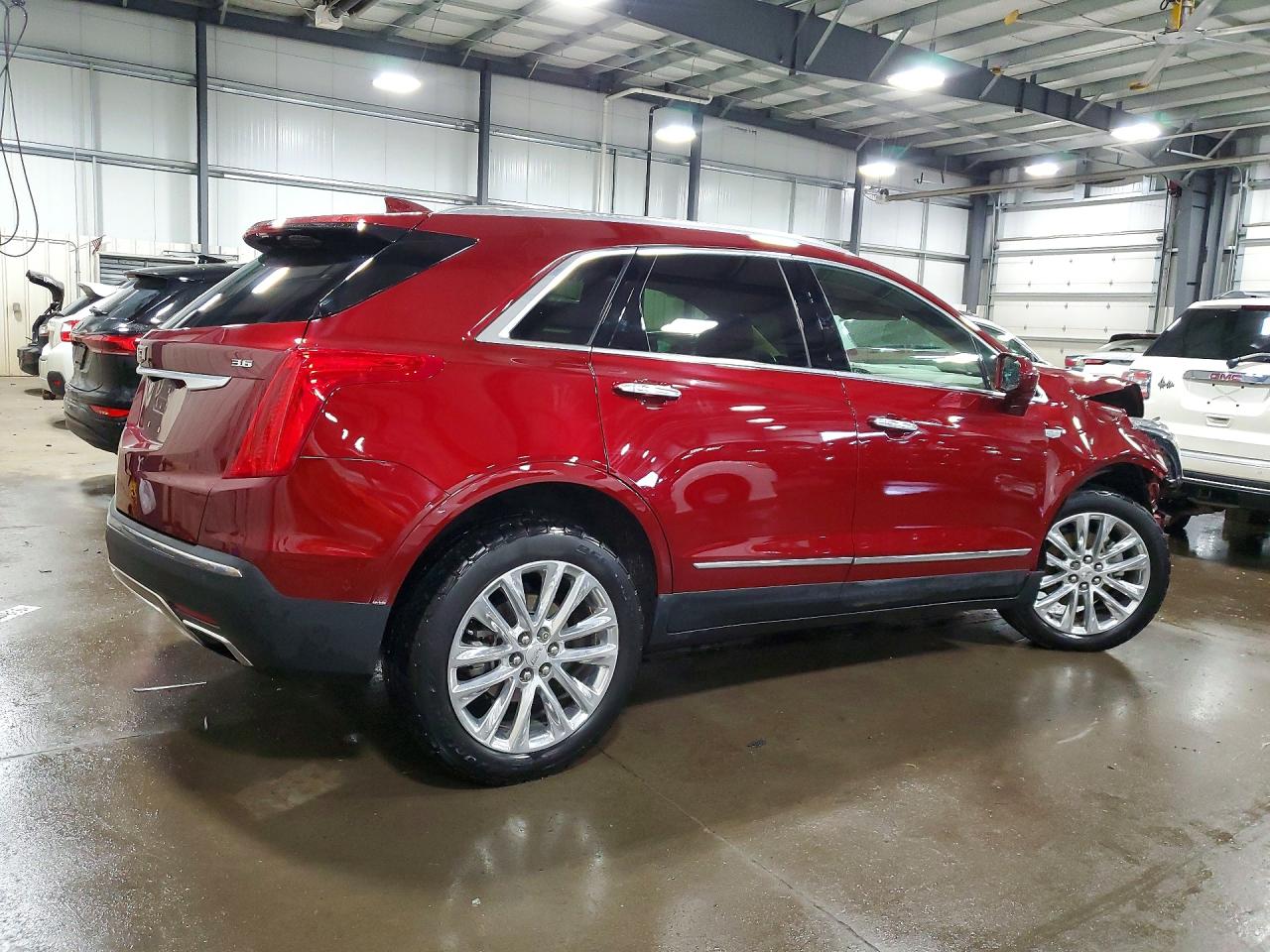 2017 CADILLAC XT5
