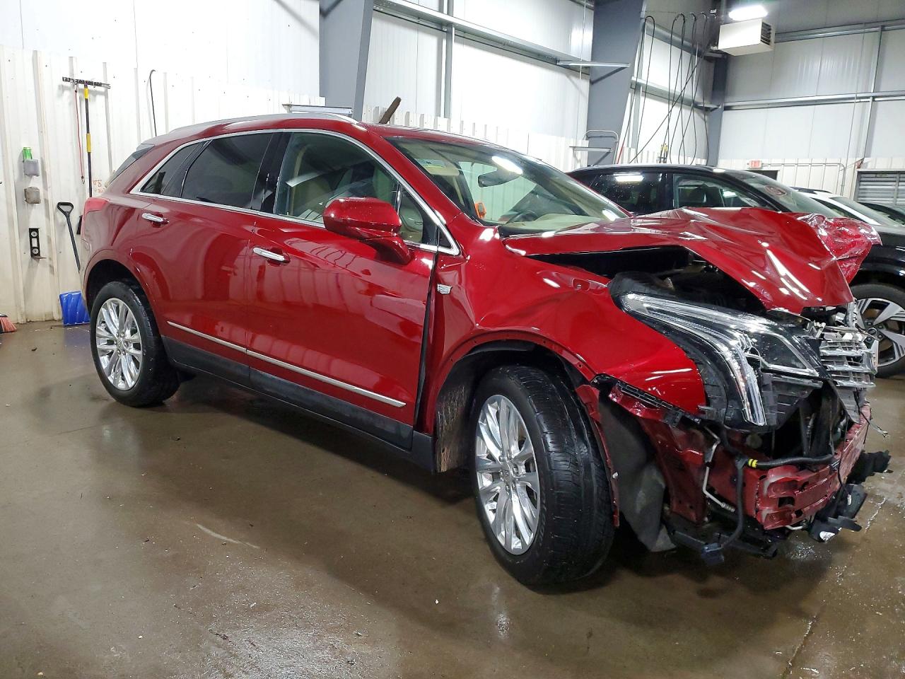 2017 CADILLAC XT5
