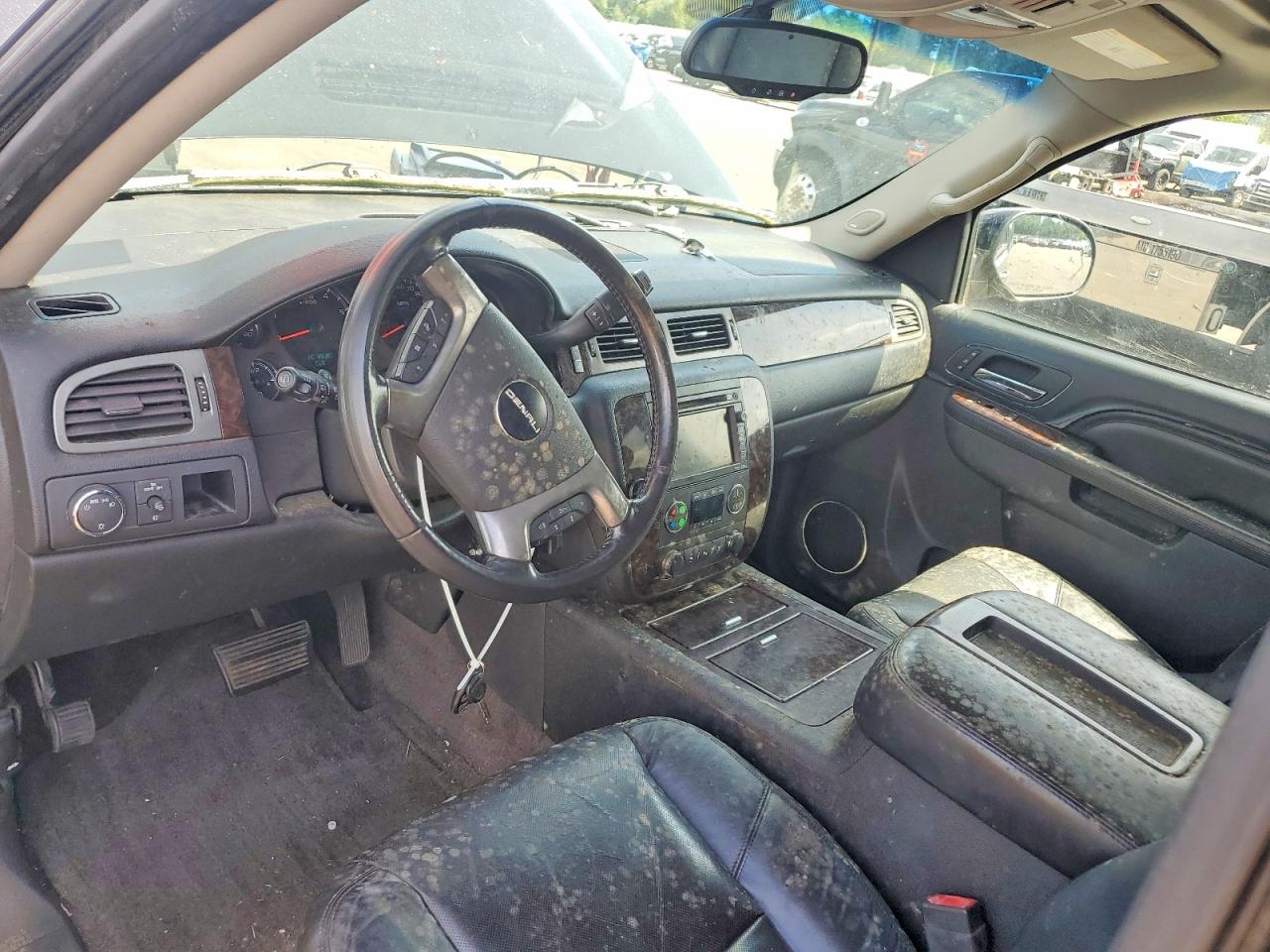 2011 GMC YUKON