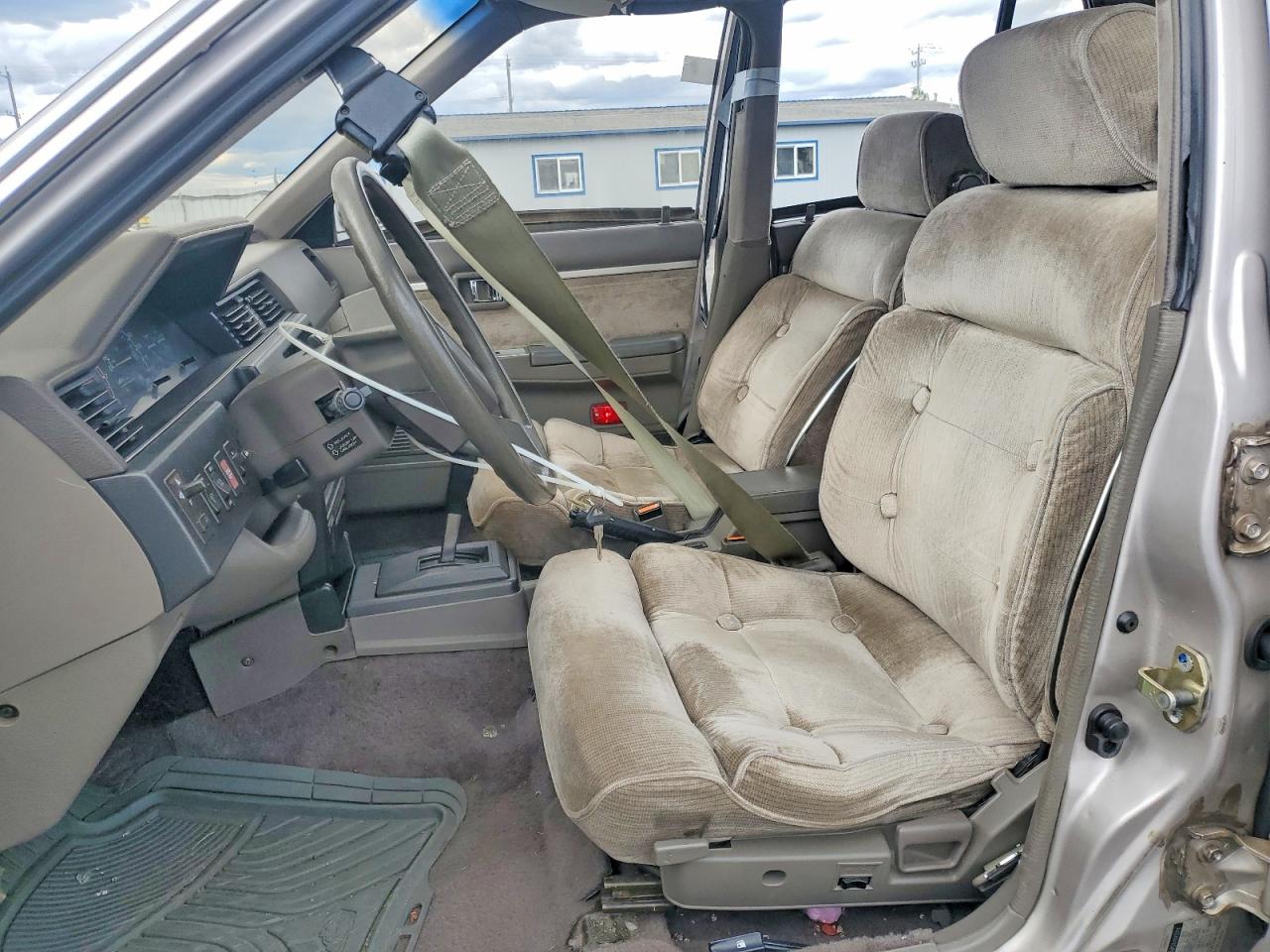 1987 NISSAN MAXIMA