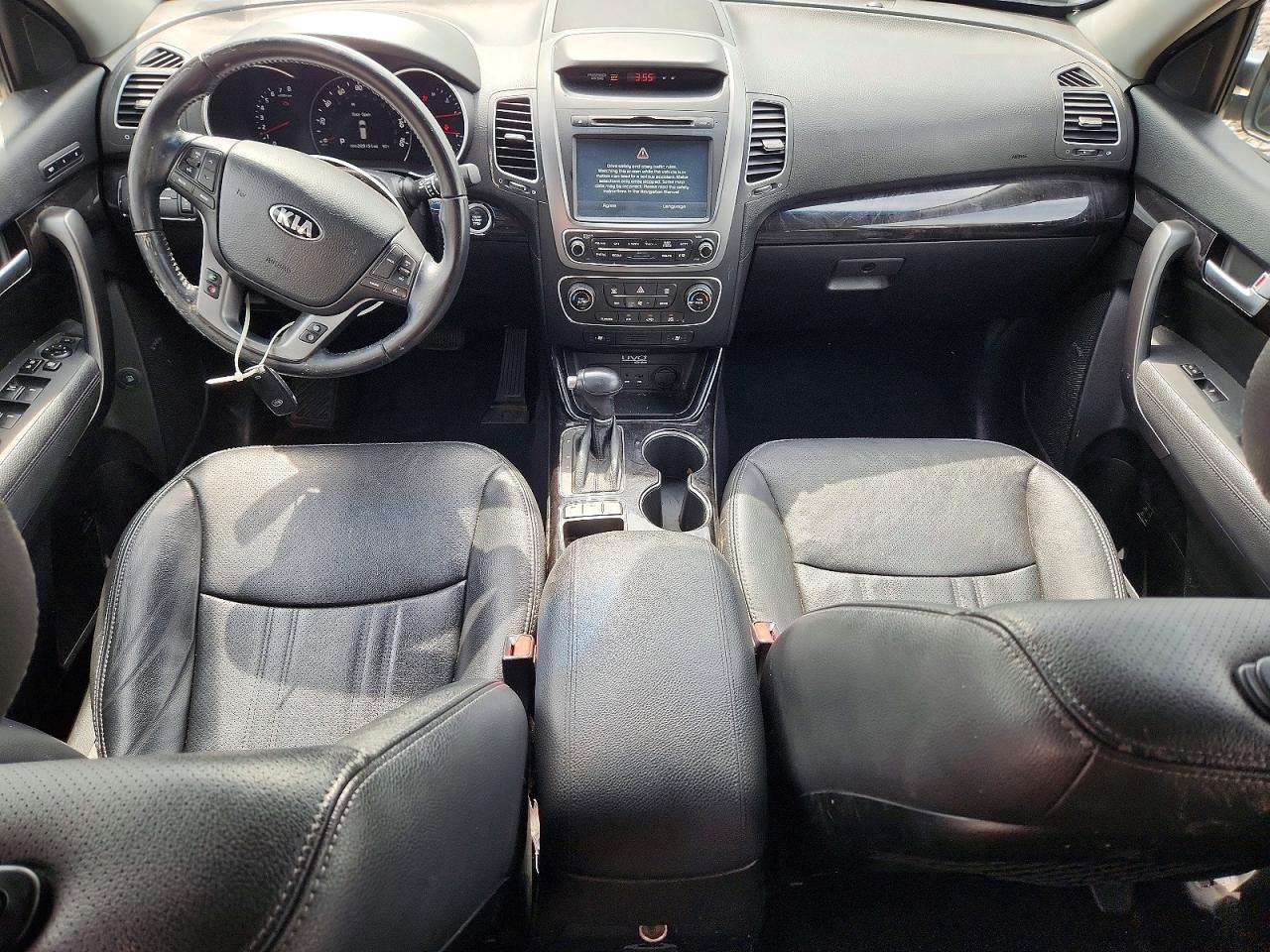 2014 KIA SORENTO