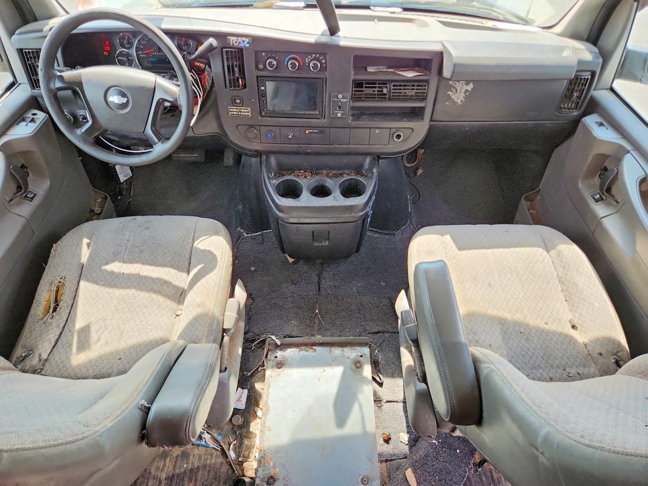 2013 CHEVROLET EXPRESS