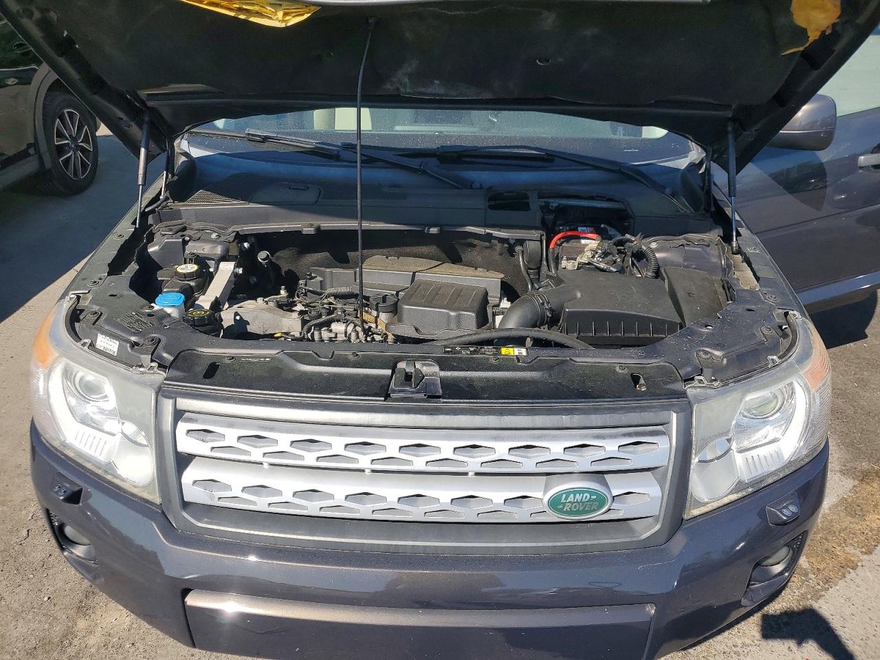 2012 LAND ROVER LR2