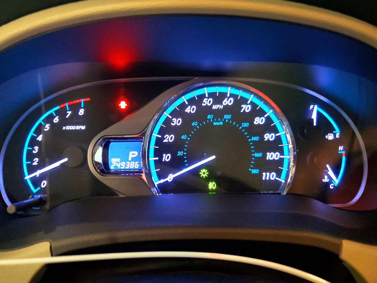 2012 TOYOTA SIENNA