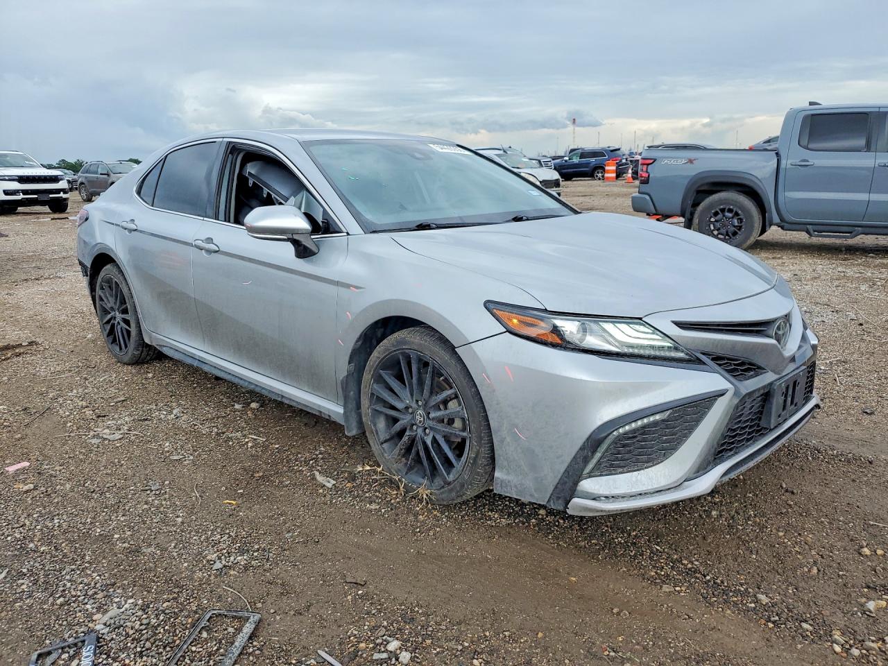 2022 TOYOTA CAMRY