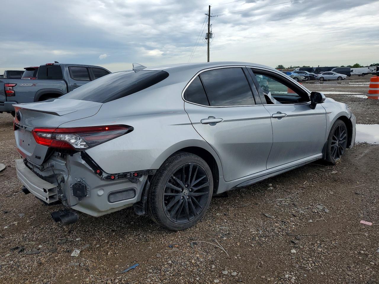 2022 TOYOTA CAMRY