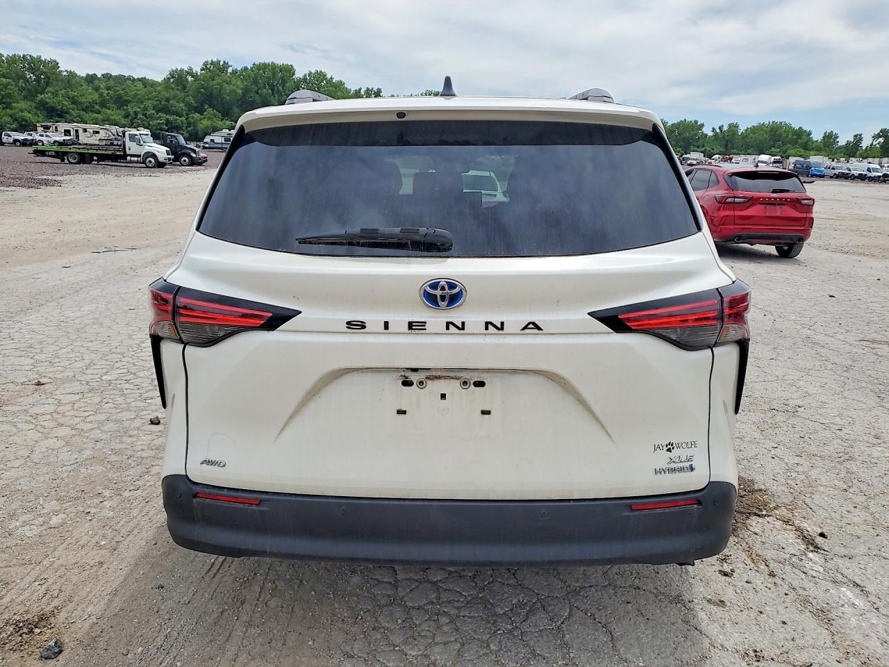 2021 TOYOTA SIENNA