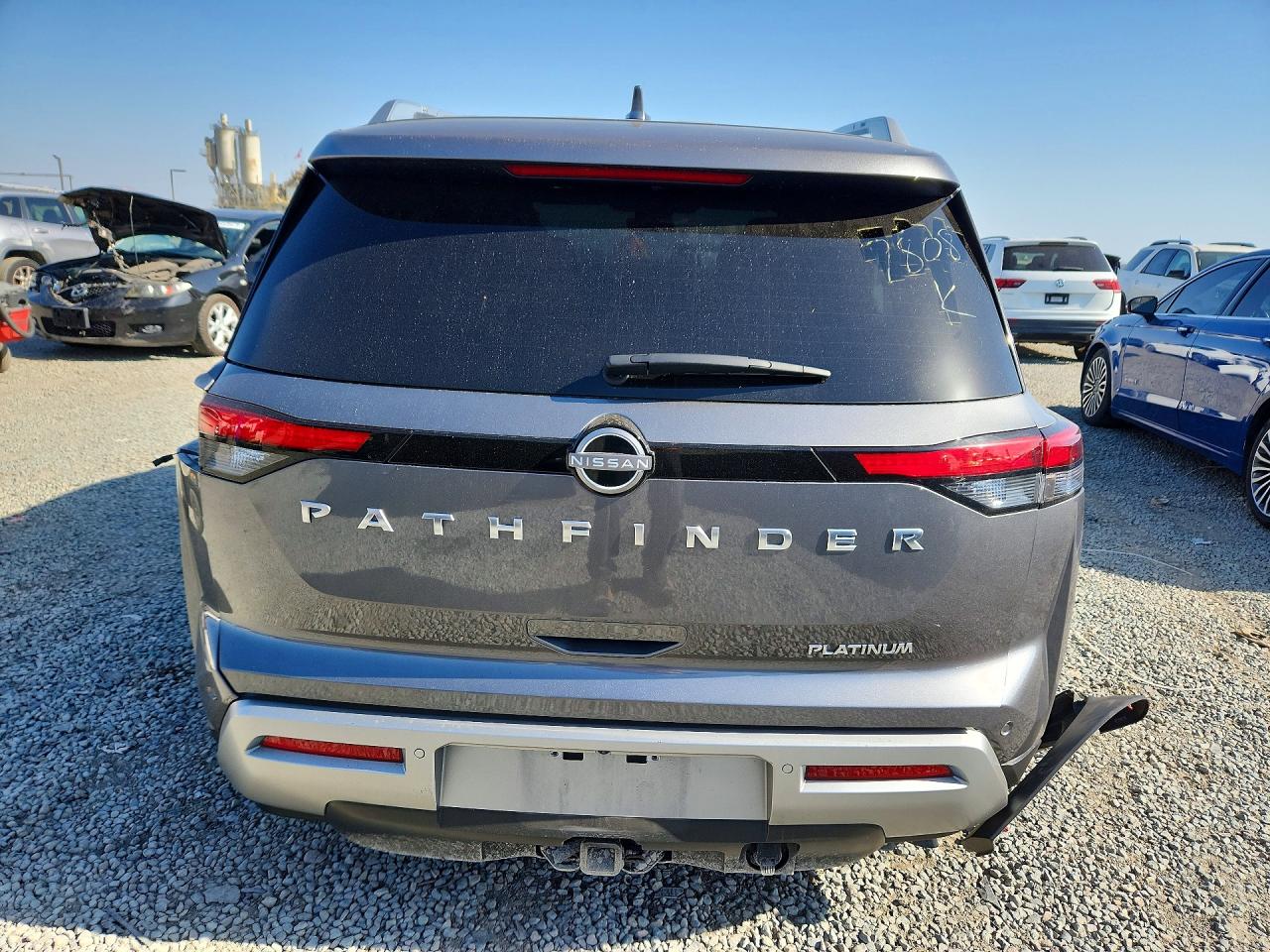 2024 NISSAN PATHFINDER