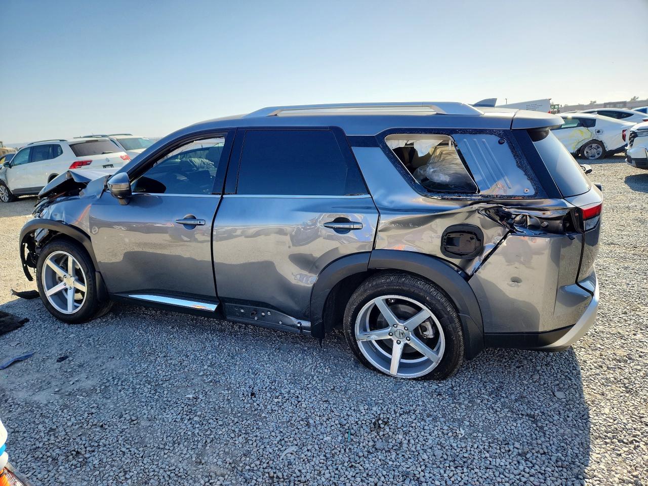 2024 NISSAN PATHFINDER