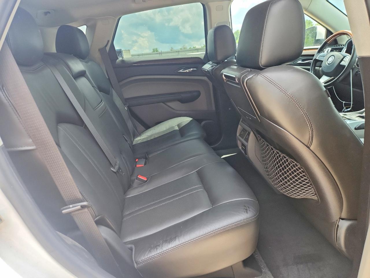2010 CADILLAC SRX