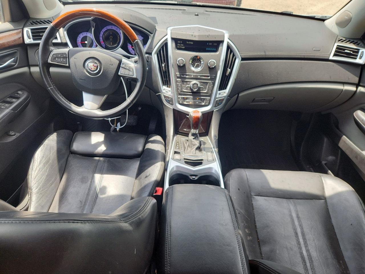 2010 CADILLAC SRX