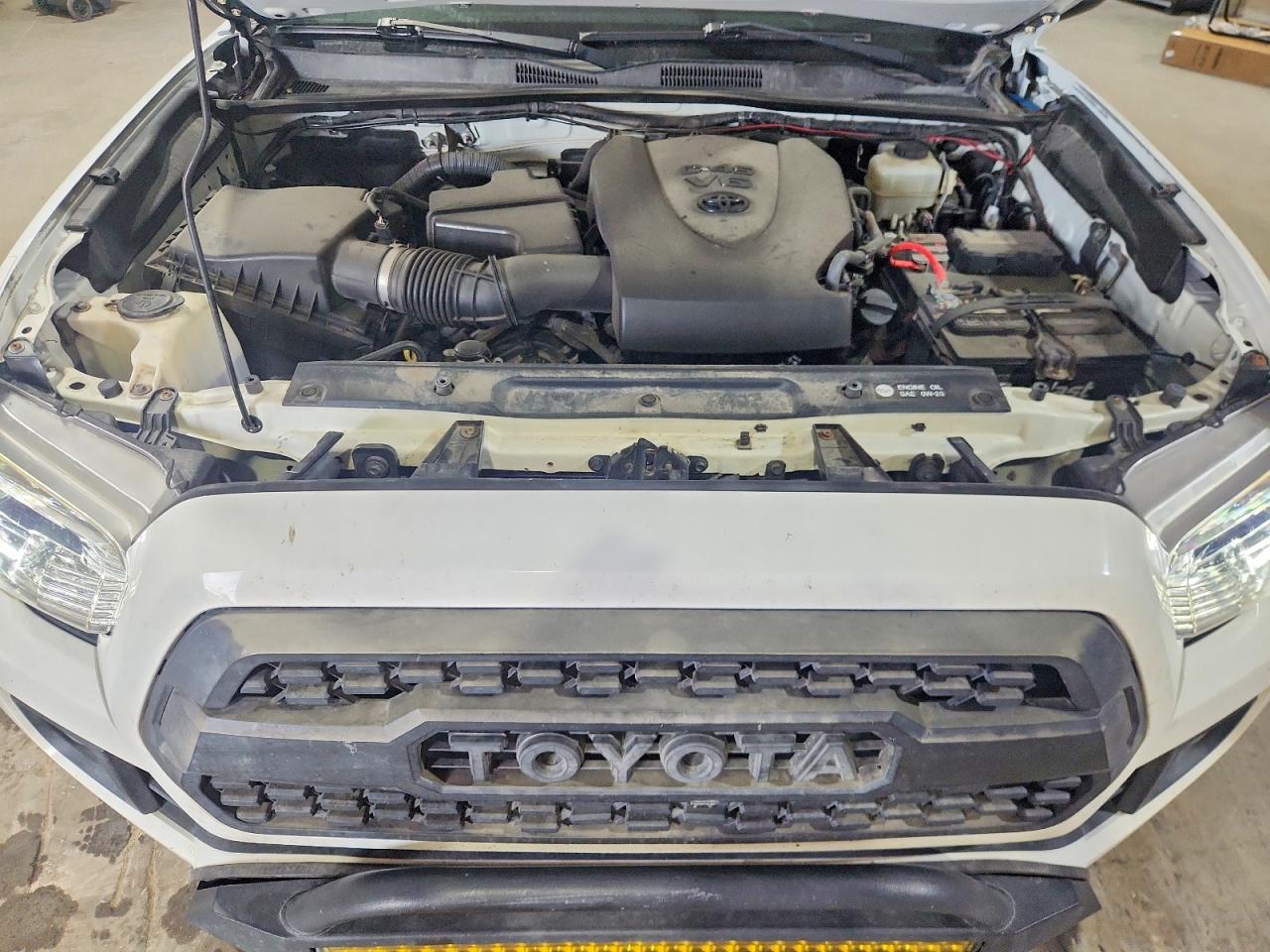 2016 TOYOTA TACOMA