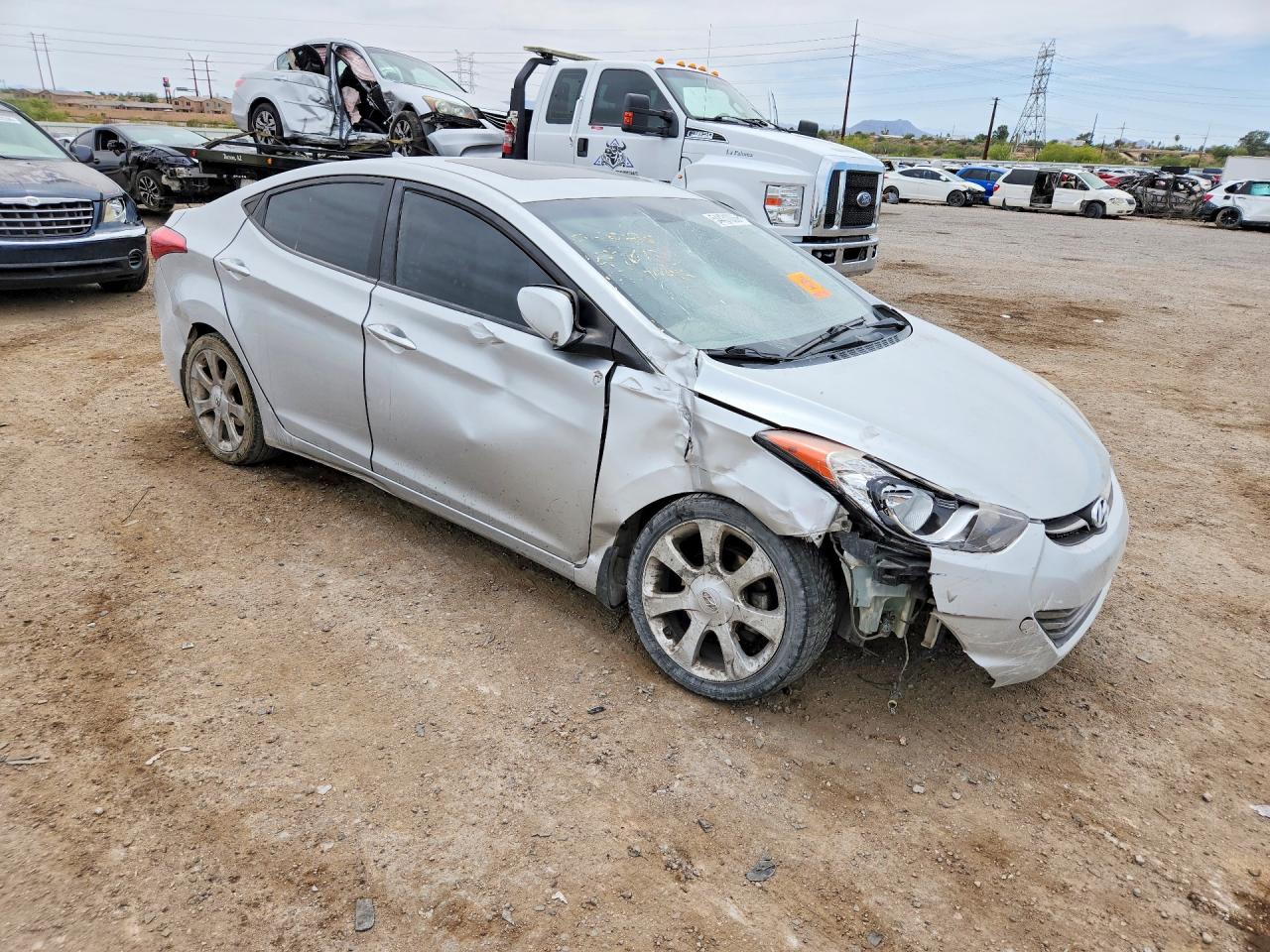 2013 HYUNDAI ELANTRA