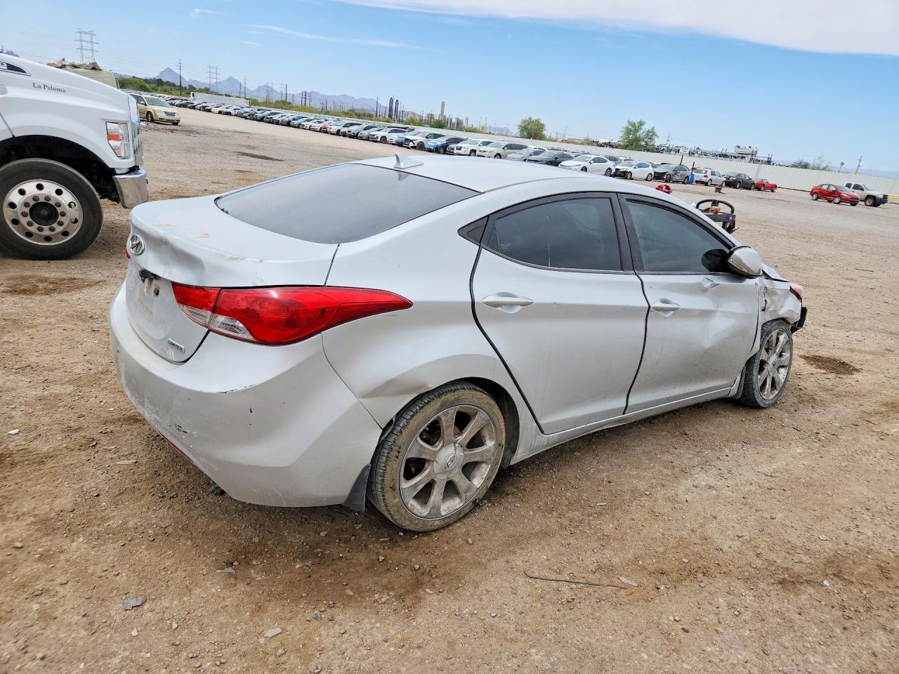 2013 HYUNDAI ELANTRA