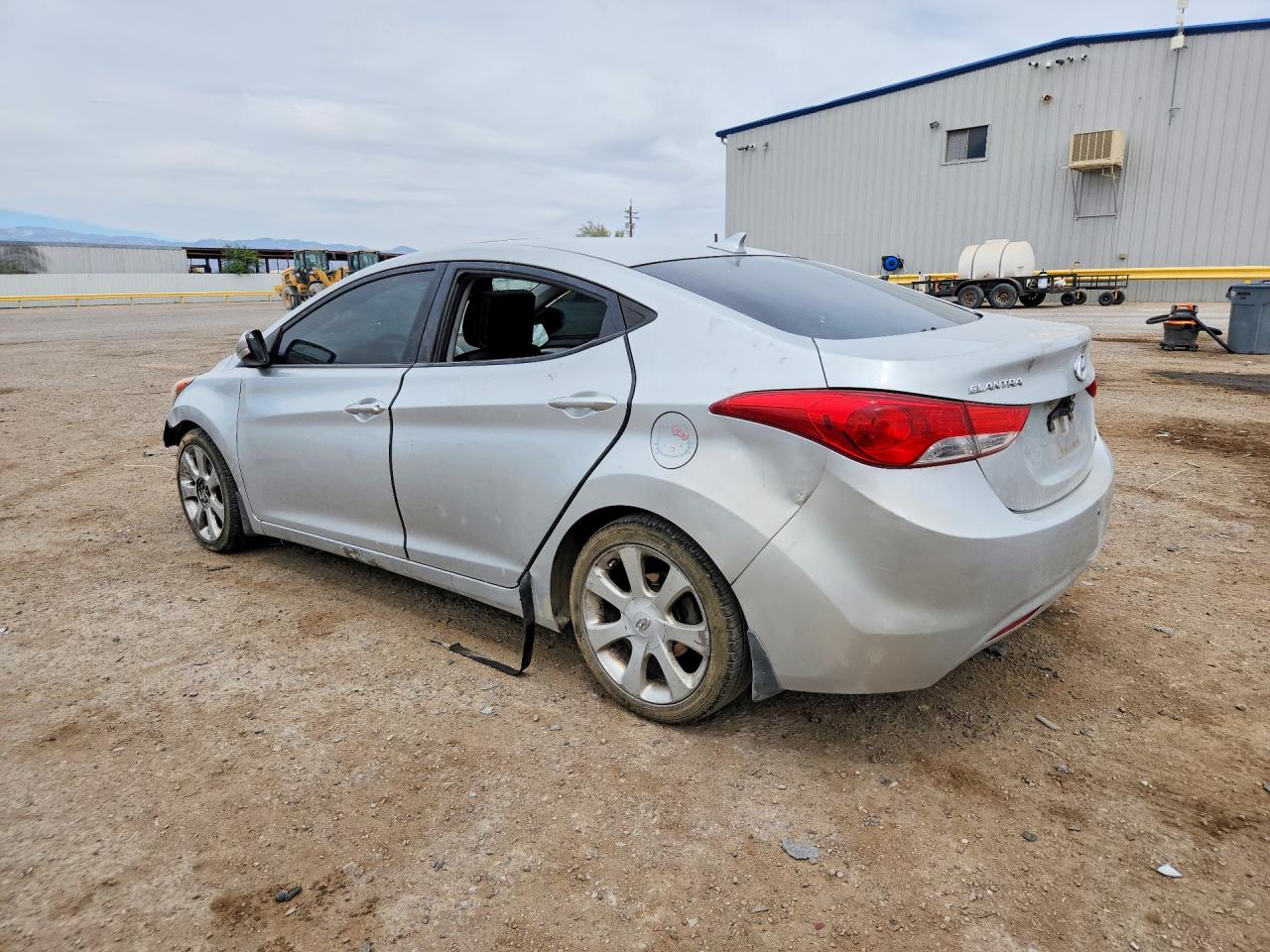 2013 HYUNDAI ELANTRA