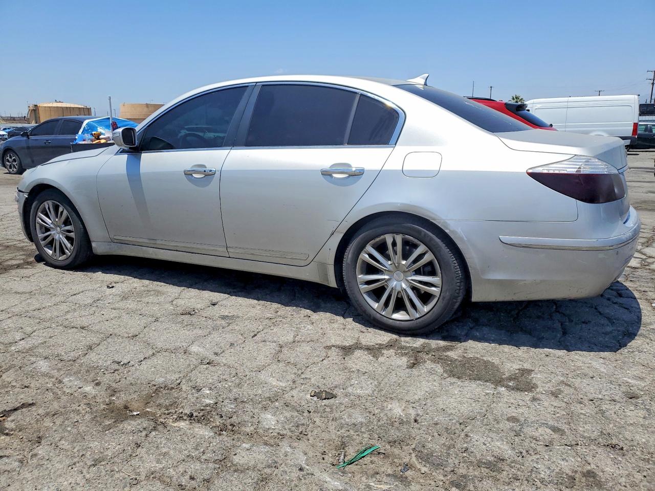2011 HYUNDAI GENESIS