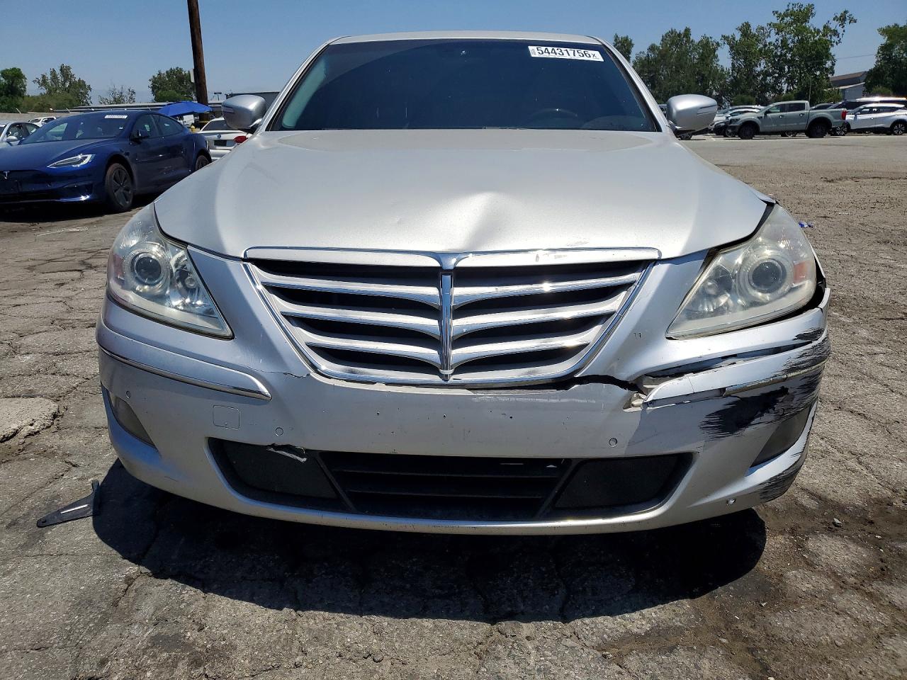 2011 HYUNDAI GENESIS