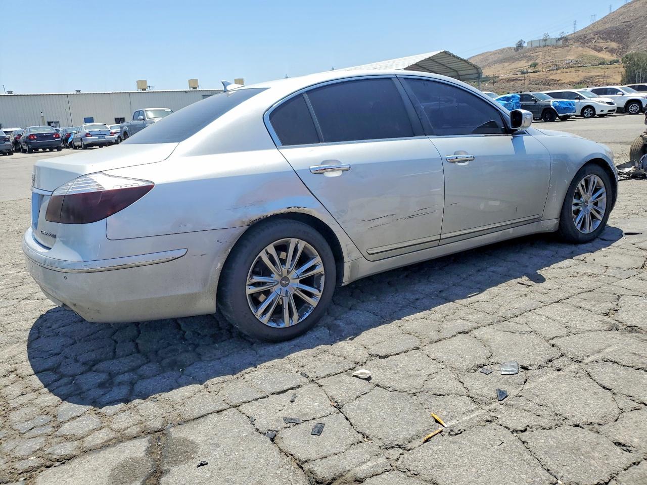 2011 HYUNDAI GENESIS