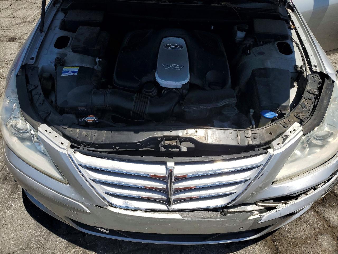 2011 HYUNDAI GENESIS