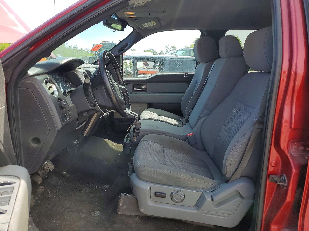 2013 FORD F150