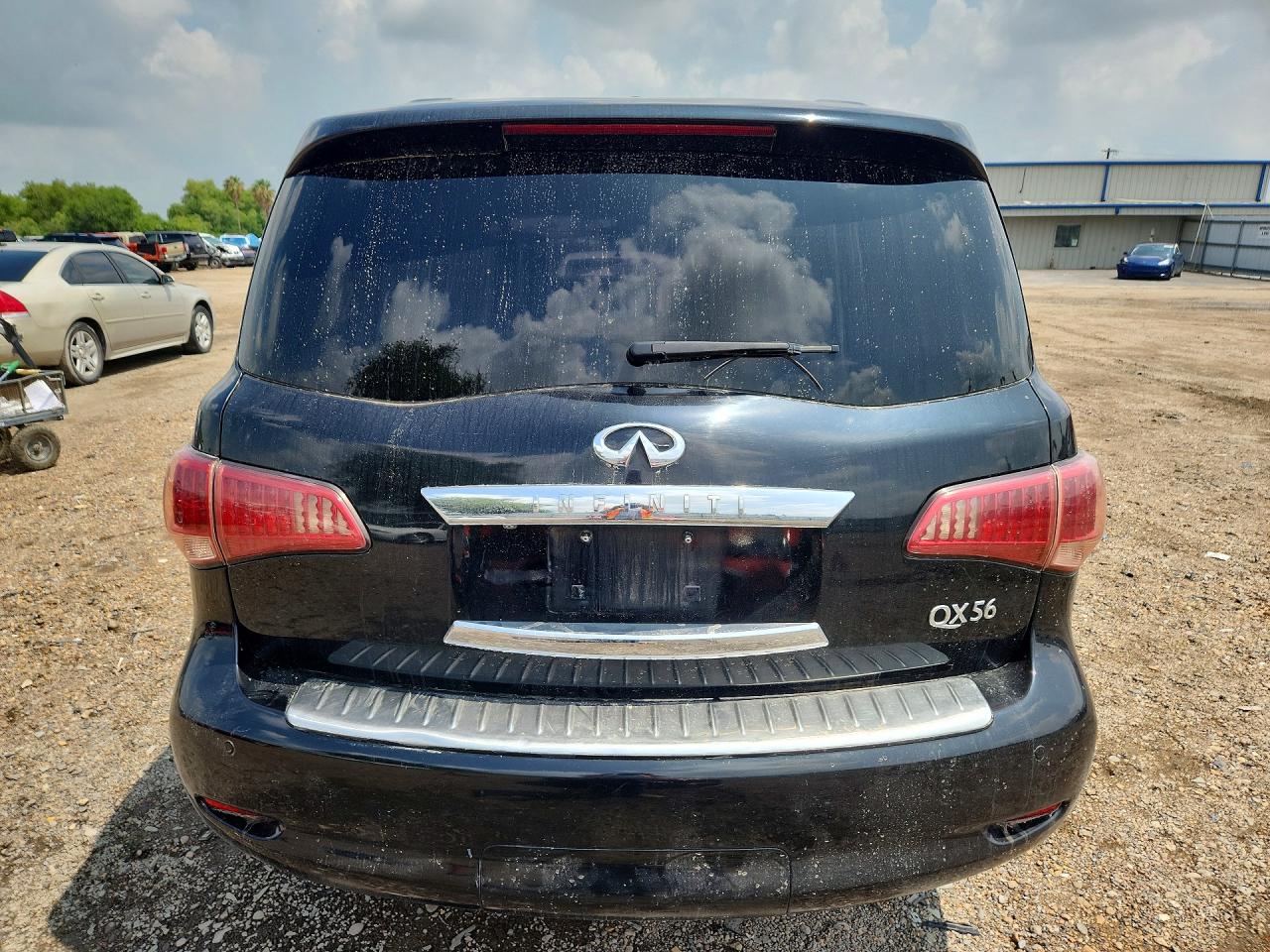 2012 INFINITI QX56 BASE