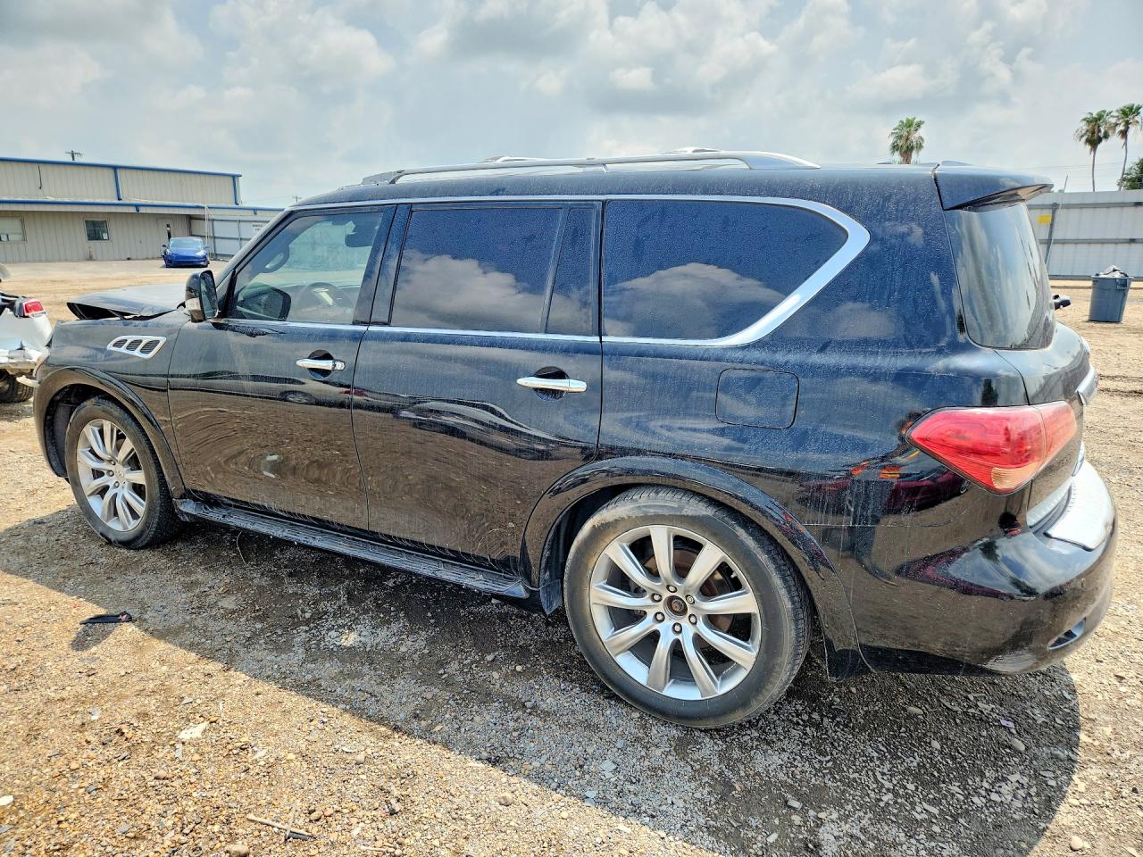 2012 INFINITI QX56 BASE