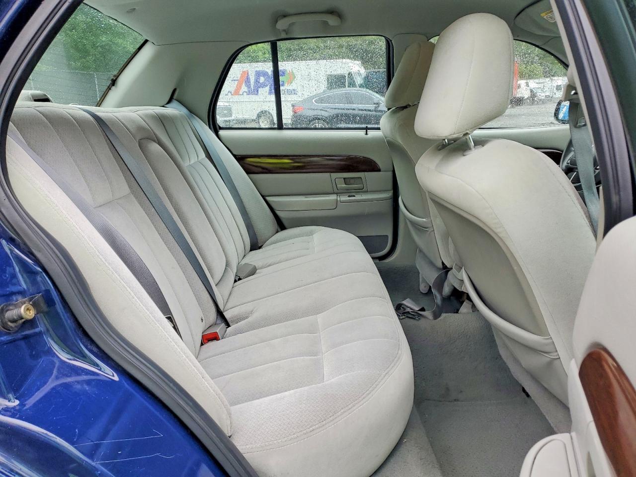 2004 MERCURY GRMARQUIS