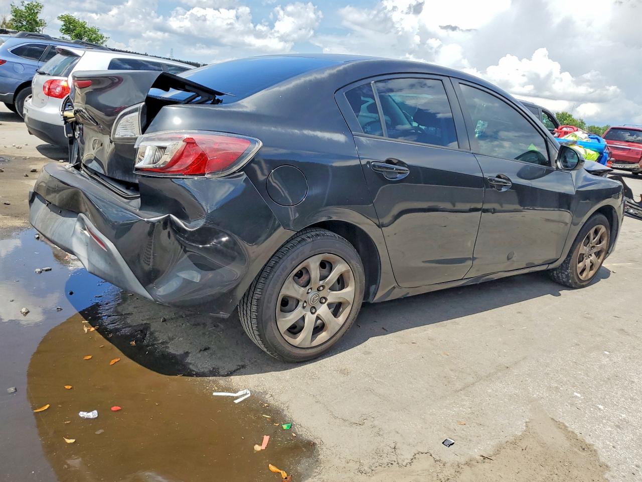 2010 MAZDA 3