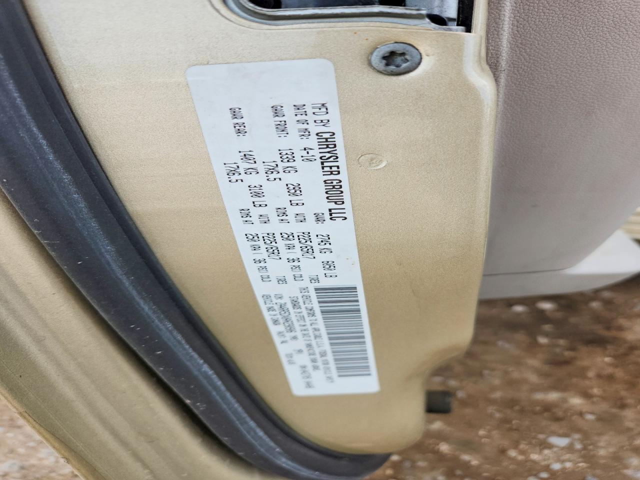 2010 CHRYSLER MINIVAN
