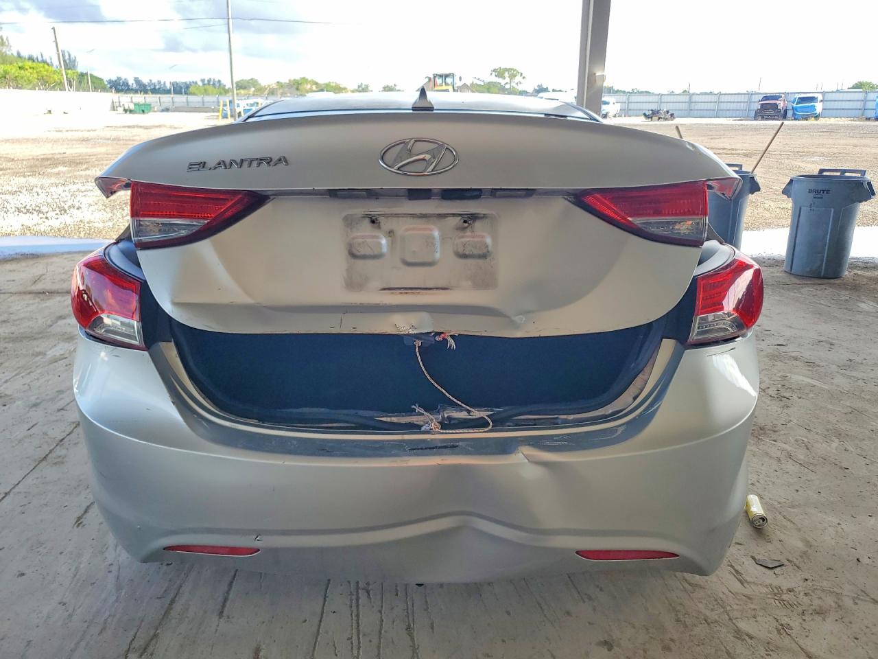 2013 HYUNDAI ELANTRA