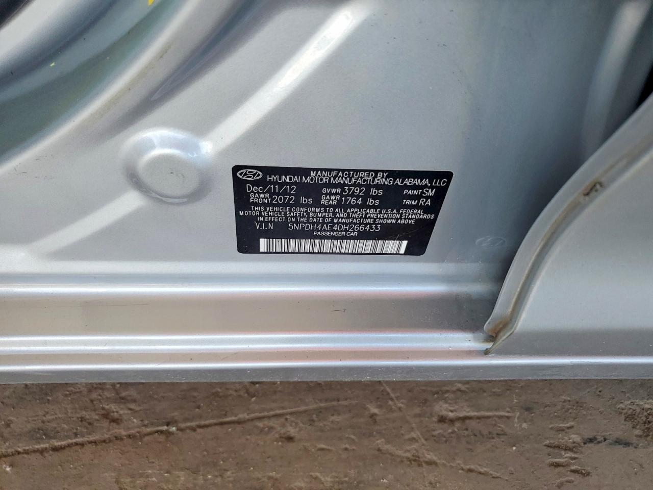 2013 HYUNDAI ELANTRA
