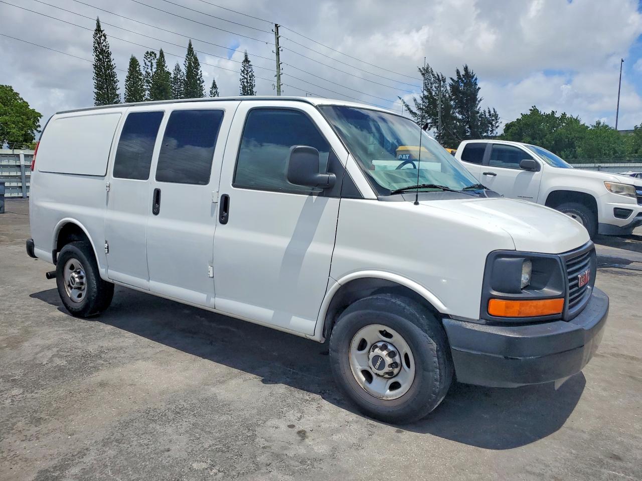 2014 GMC SAVANA