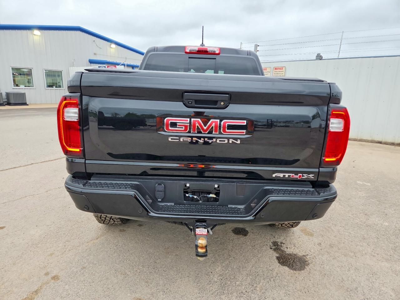 2025 GMC CANYON