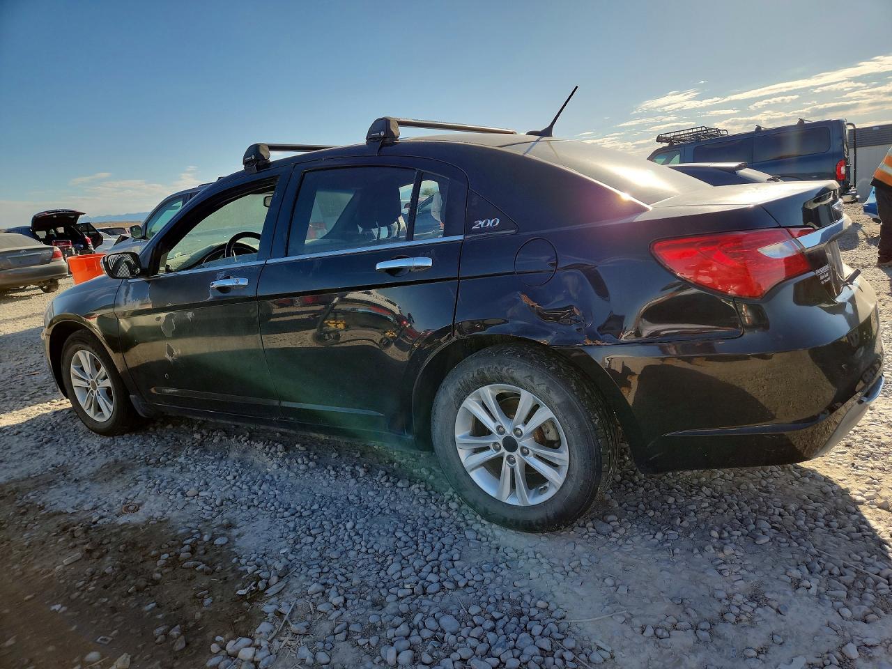 2011 CHRYSLER 200