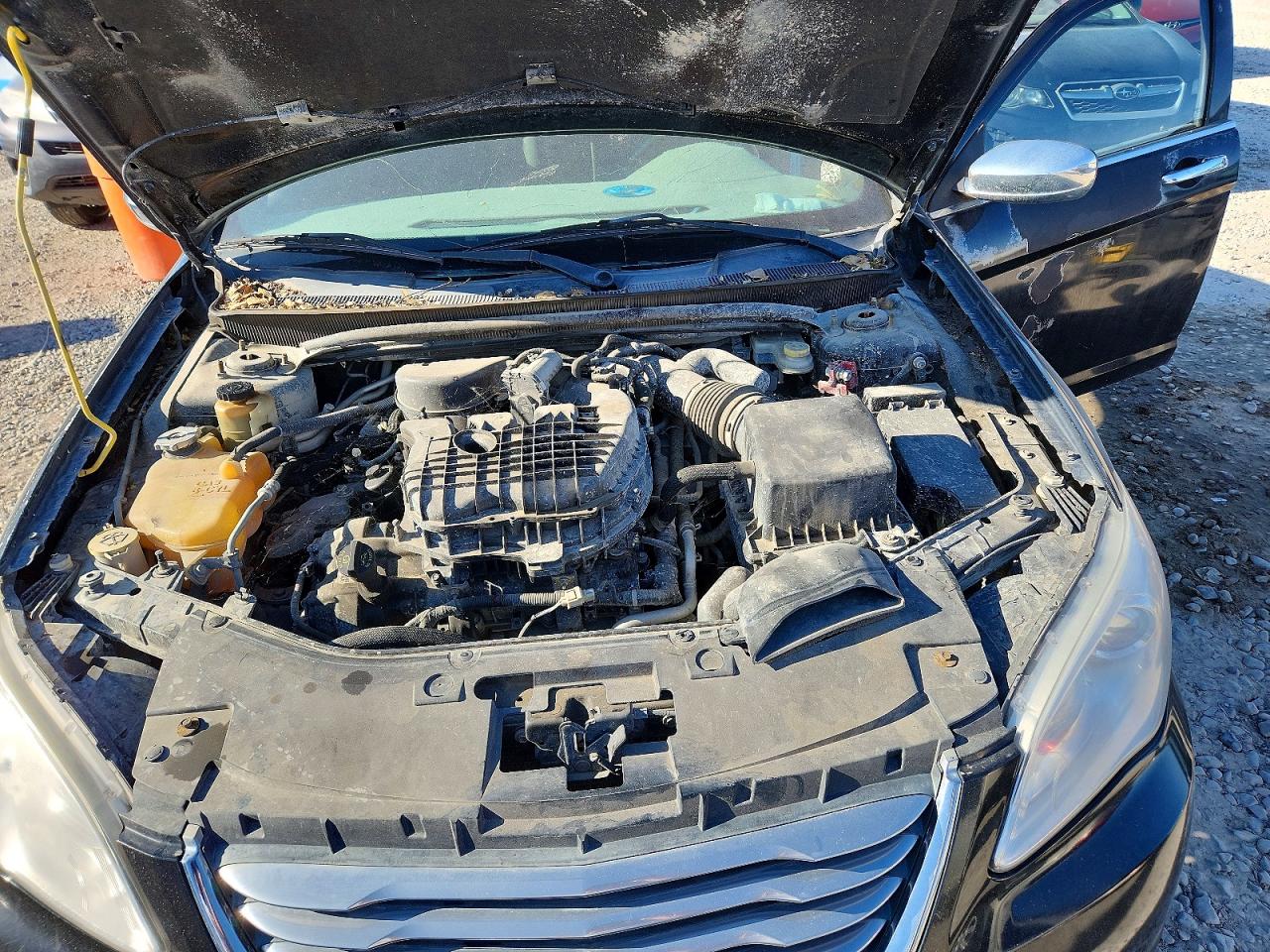 2011 CHRYSLER 200