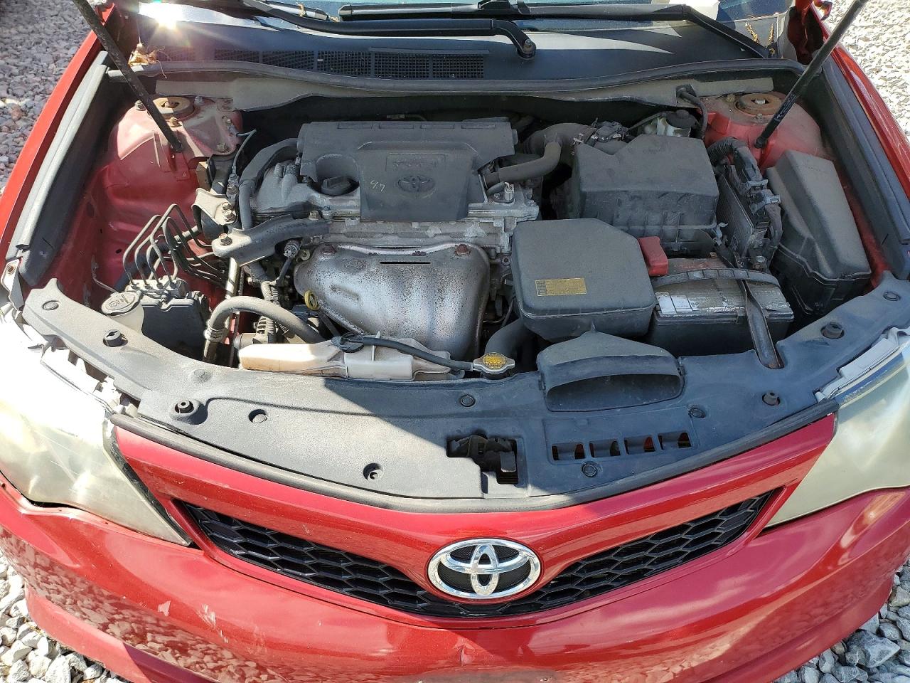 2014 TOYOTA CAMRY