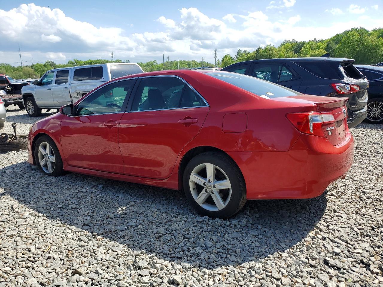 2014 TOYOTA CAMRY