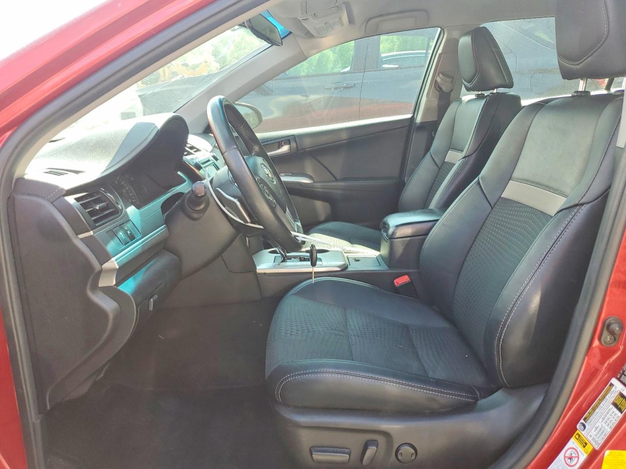 2014 TOYOTA CAMRY