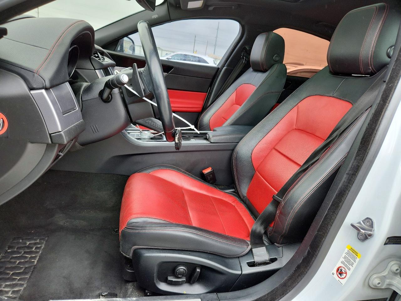 2016 JAGUAR XF