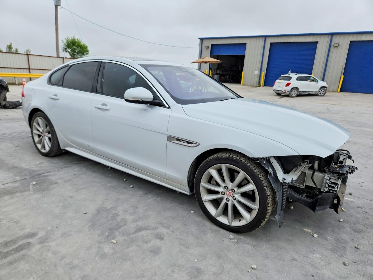 2016 JAGUAR XF