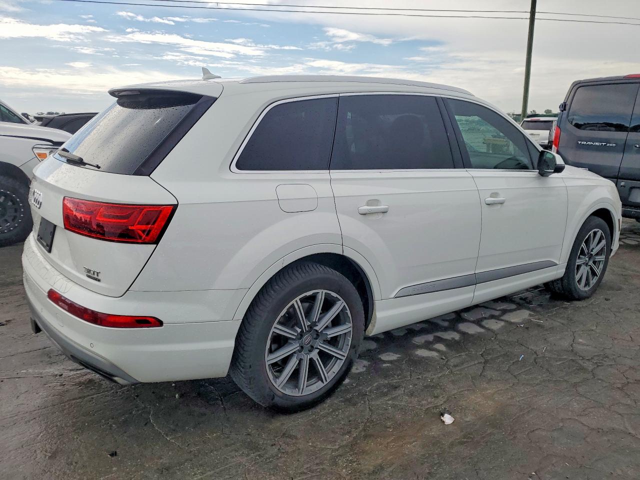 2017 AUDI Q7