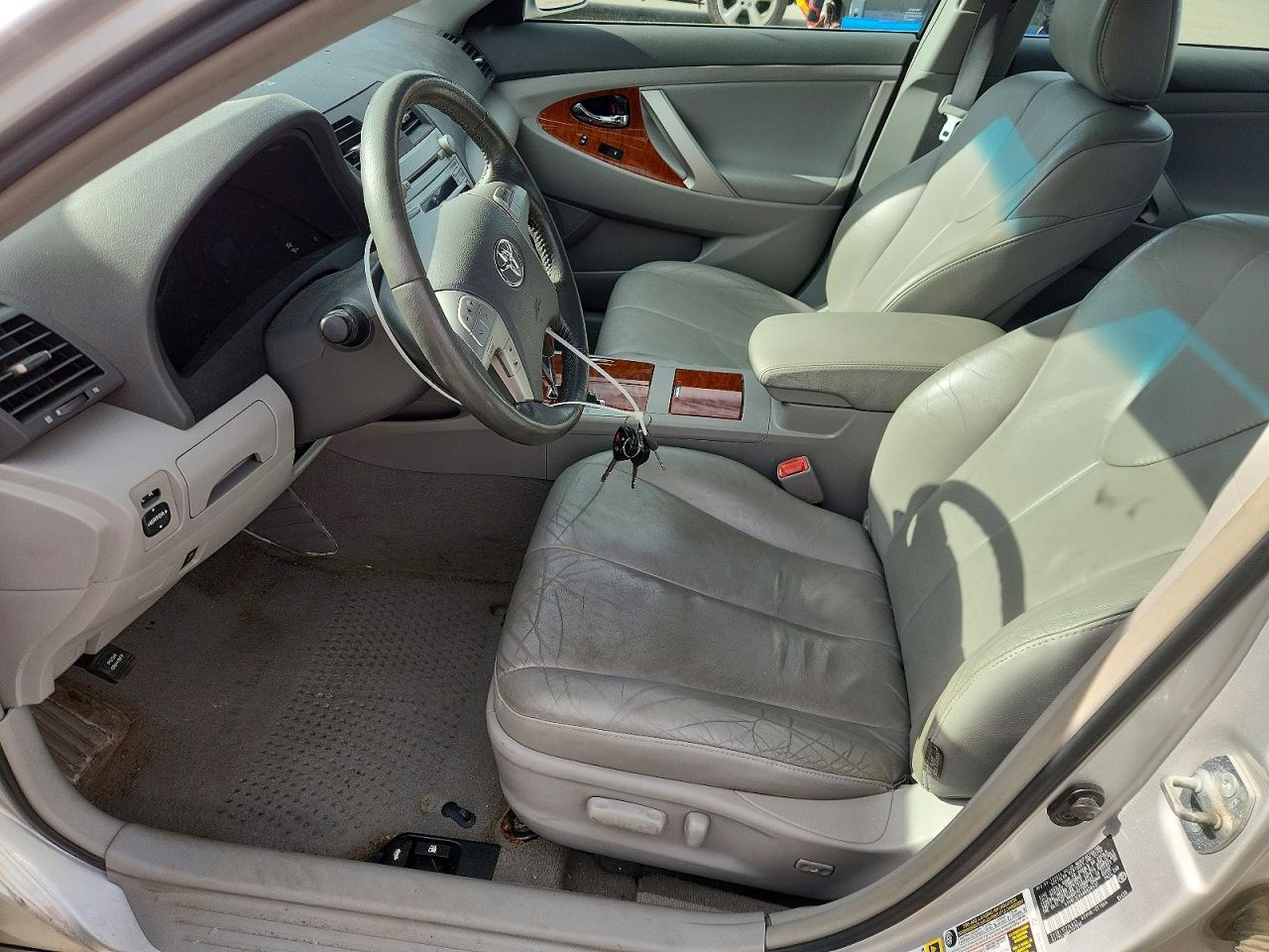 2010 TOYOTA CAMRY